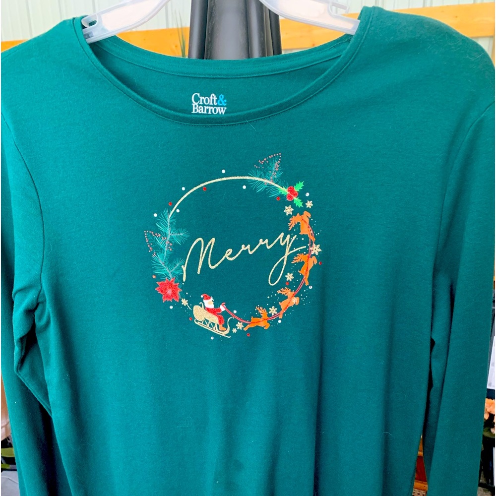 Women’s long sleeve holiday tee
